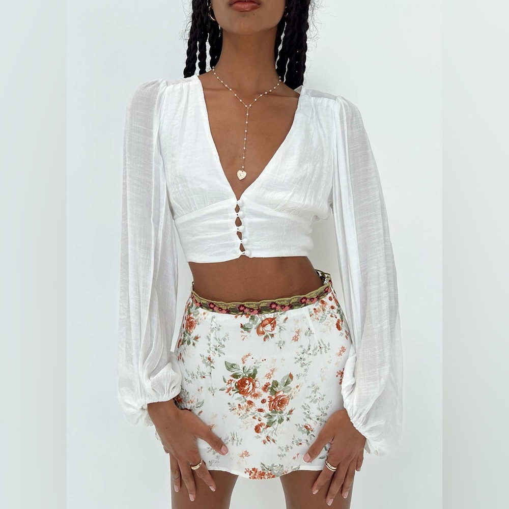 Polly ✨ Elegant White Crop Blouse